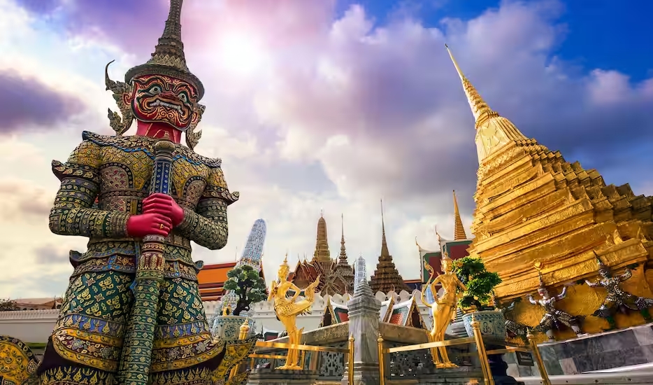 Wat_Phra_Kaew_1516006919